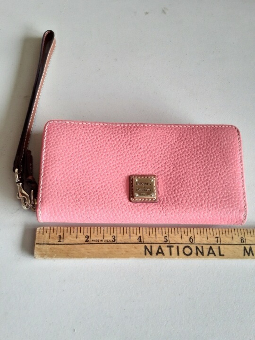Dooney & Bourke 💞 Pebble Grain Large Zip Around bubble gum 🎀 wallet wristlet